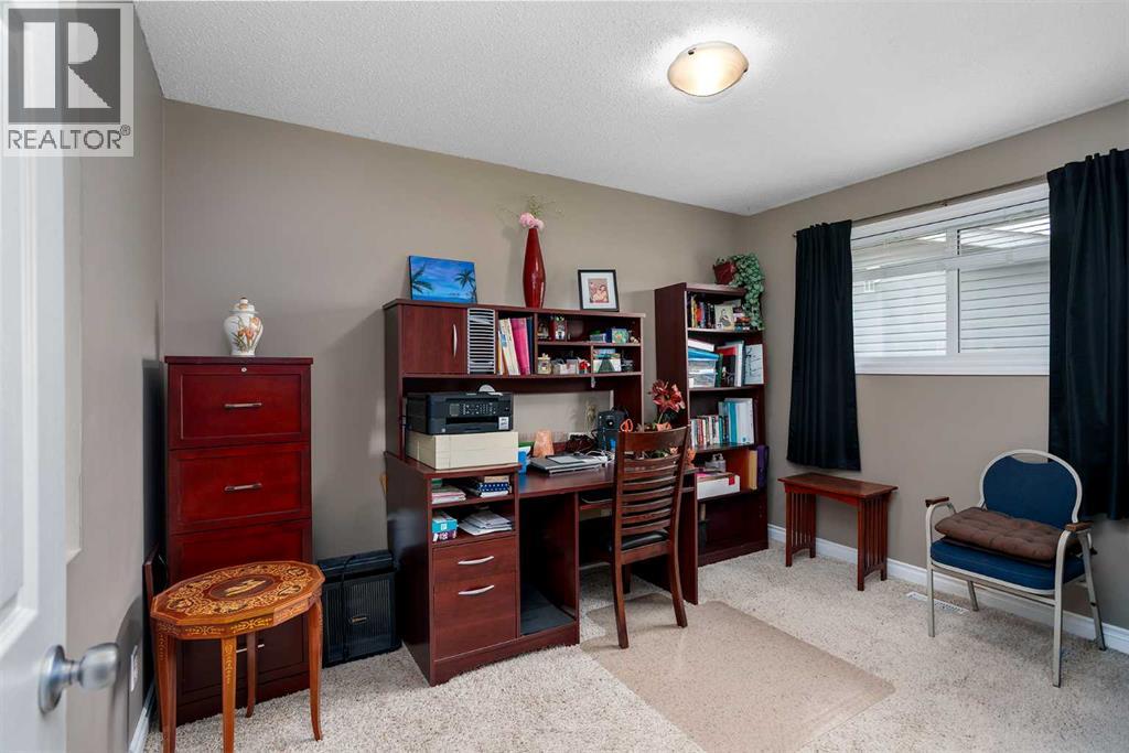 4421 67 Street, Camrose, Alberta  T4V 3B2 - Photo 13 - A2307307