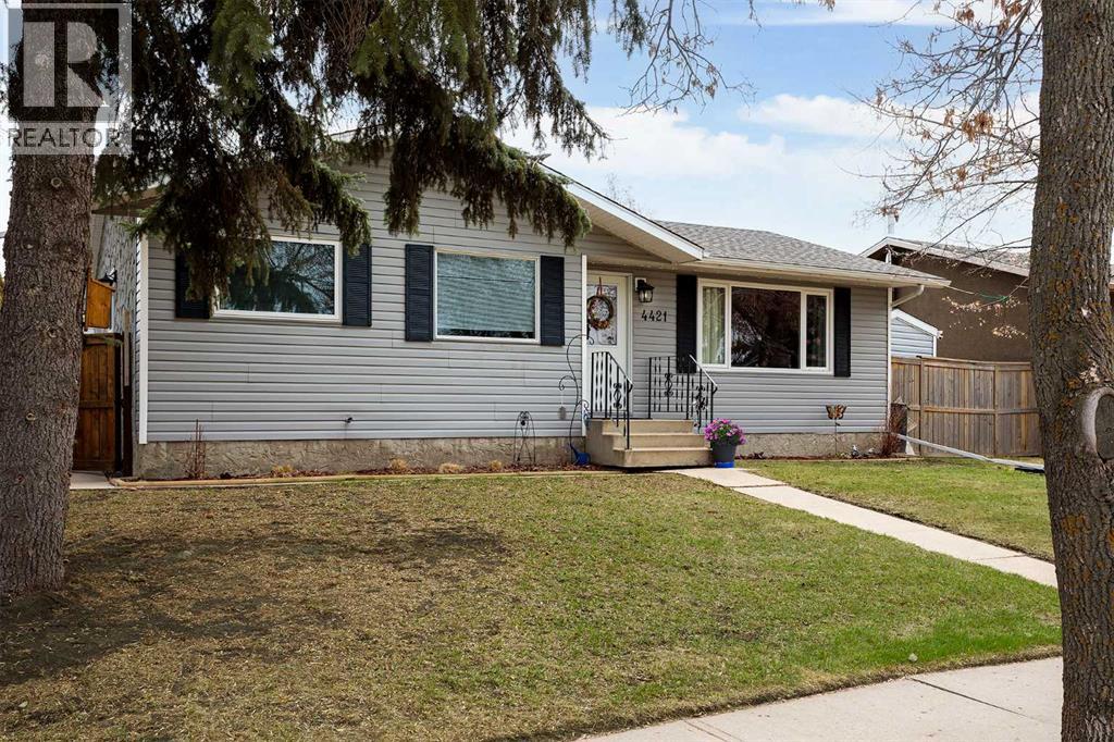 4421 67 Street, Camrose, Alberta  T4V 3B2 - Photo 2 - A2307307