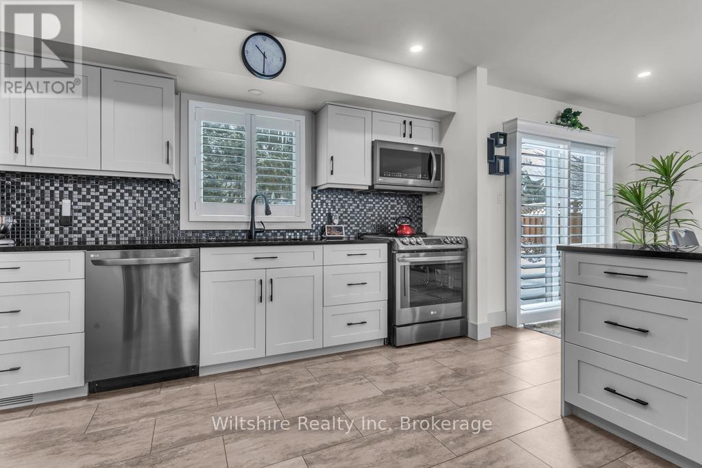 32 Devon Court, Tillsonburg, Ontario  N4G 4K6 - Photo 6 - X13078648