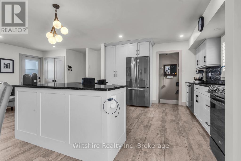 32 Devon Court, Tillsonburg, Ontario  N4G 4K6 - Photo 9 - X13078648