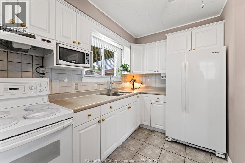 3574 Connaught Avenue, Windsor, Ontario  N9C 2B9 - Photo 14 - 26009972