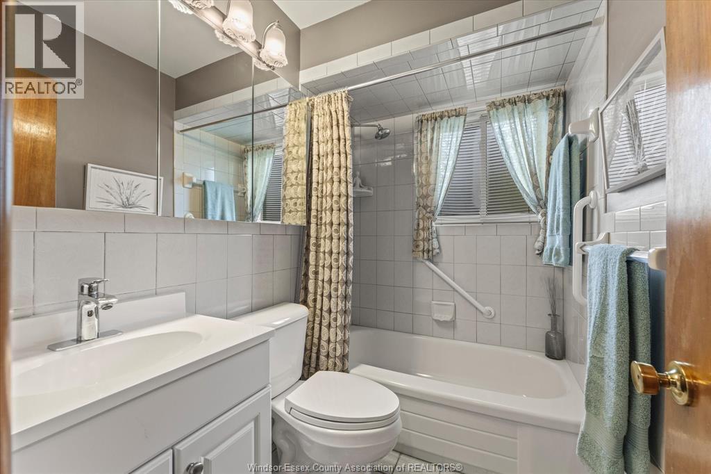 3574 Connaught Avenue, Windsor, Ontario  N9C 2B9 - Photo 7 - 26009972
