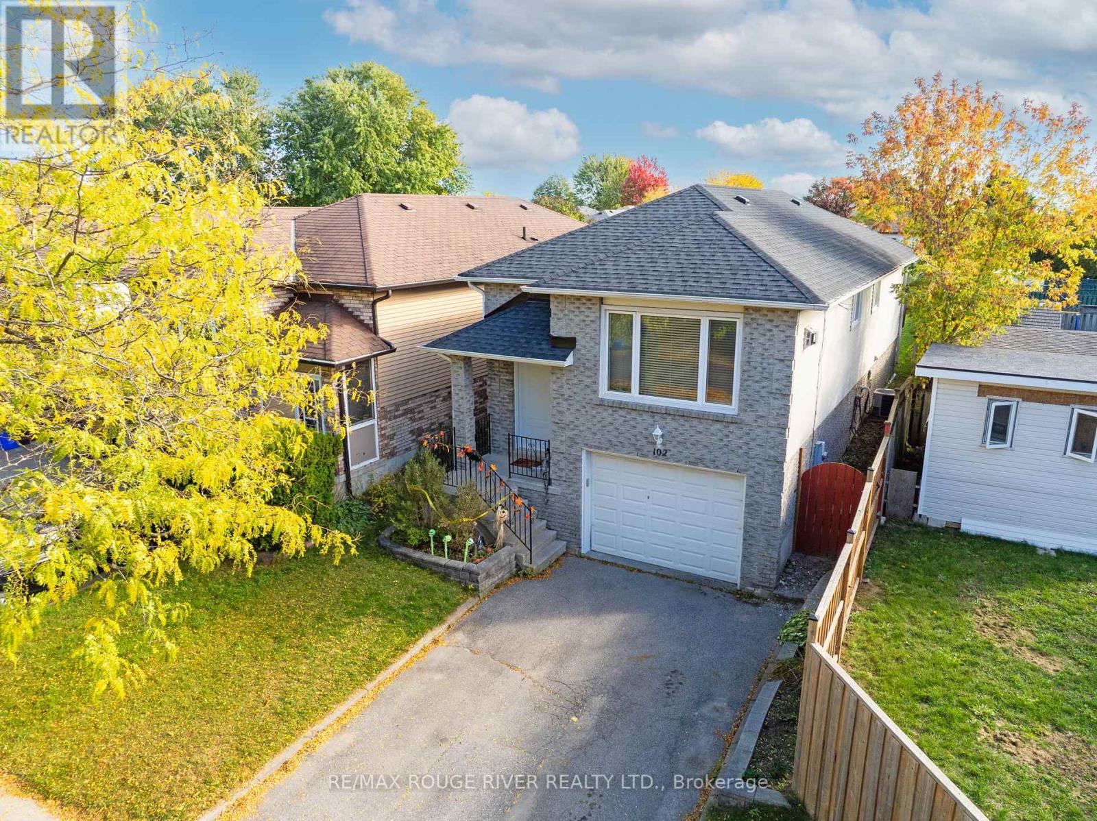 MAIN FLOOR - 102 TURNBERRY CRESCENT, Clarington, Ontario