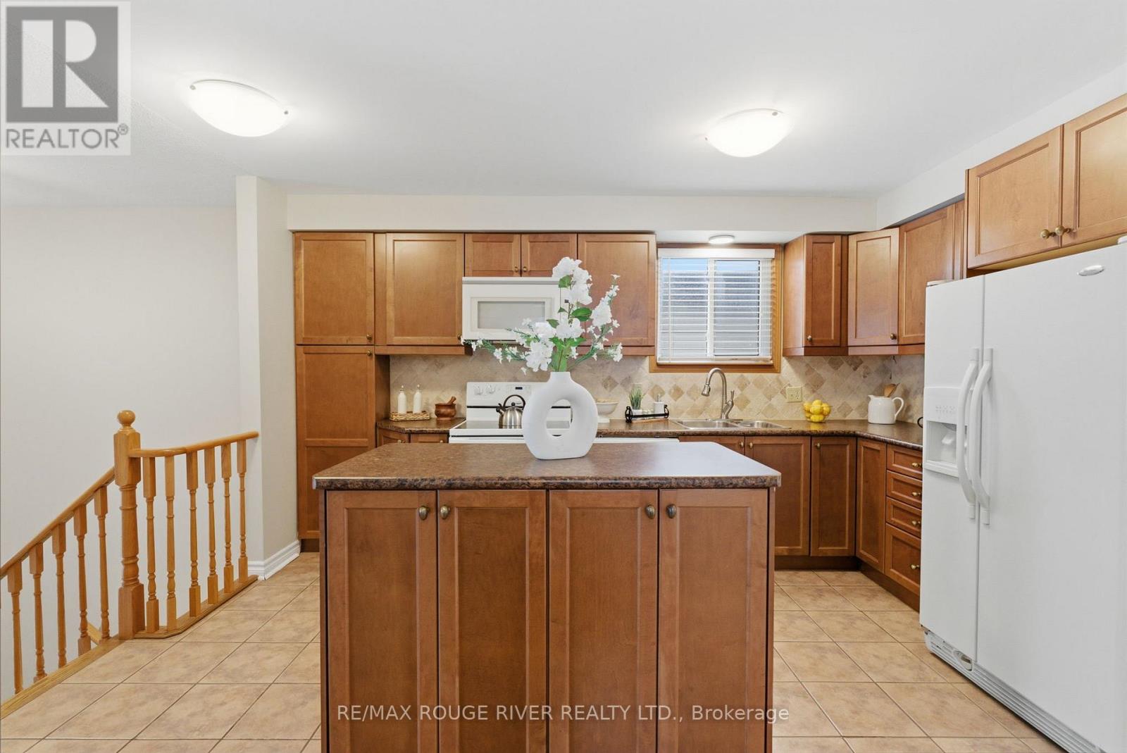 Main Floor - 102 Turnberry Crescent, Clarington, Ontario  L1E 1A8 - Photo 11 - E13078366