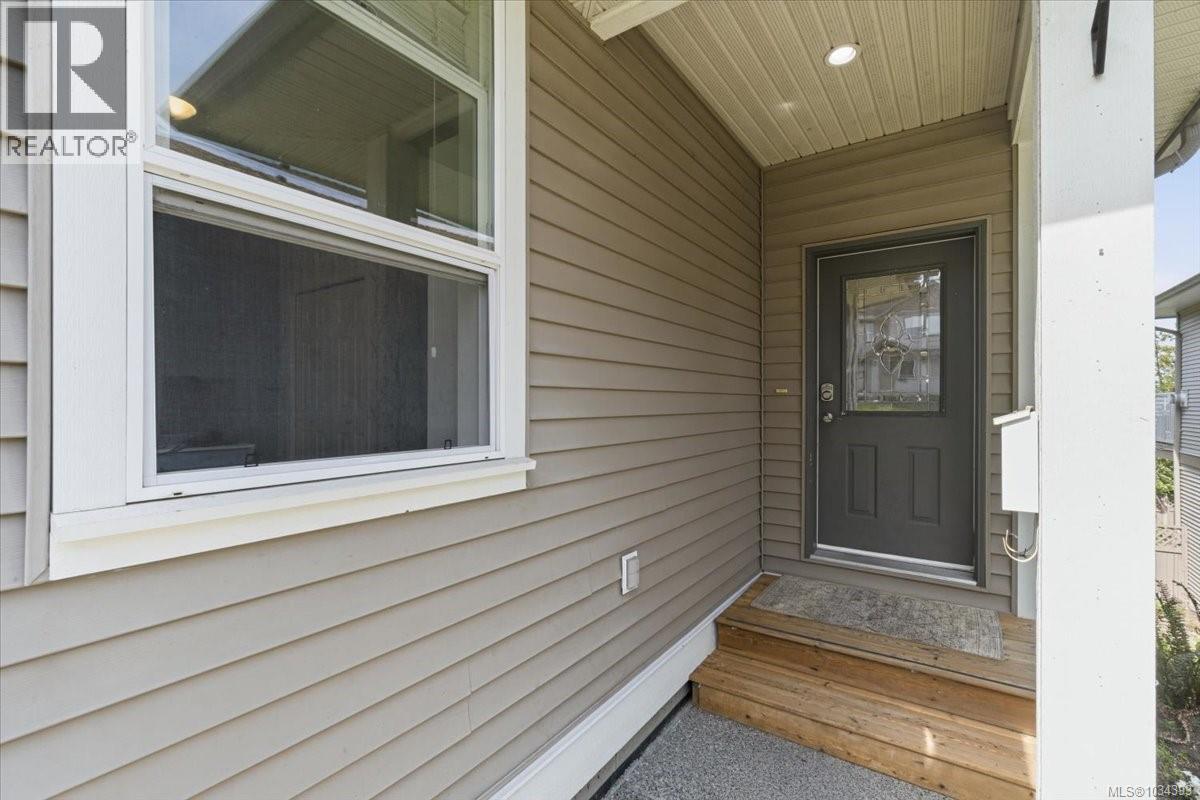 470 Alpen Way, Nanaimo, British Columbia  V9R 0B9 - Photo 4 - 1034393