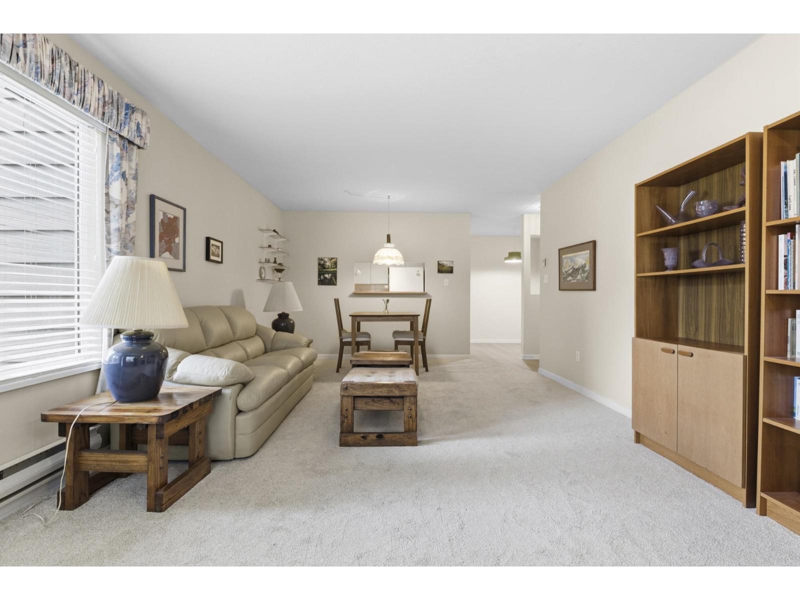 204 1533 Best Street, White Rock, British Columbia  V4B 4E9 - Photo 5 - R3118447