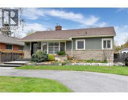 12 DESJARDINS Avenue, Dundas, Ontario