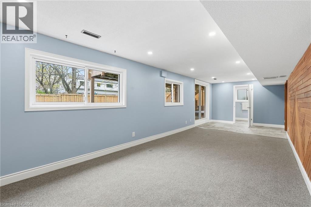 2401 Sinclair Circle, Burlington, Ontario  L7P 3C2 - Photo 33 - 40825978