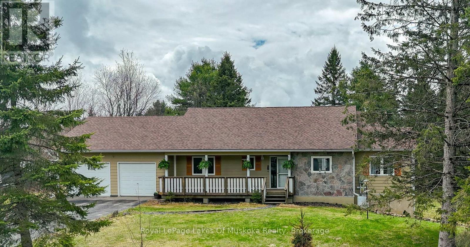 19 GLENCAIRN CRESCENT, Huntsville, Ontario