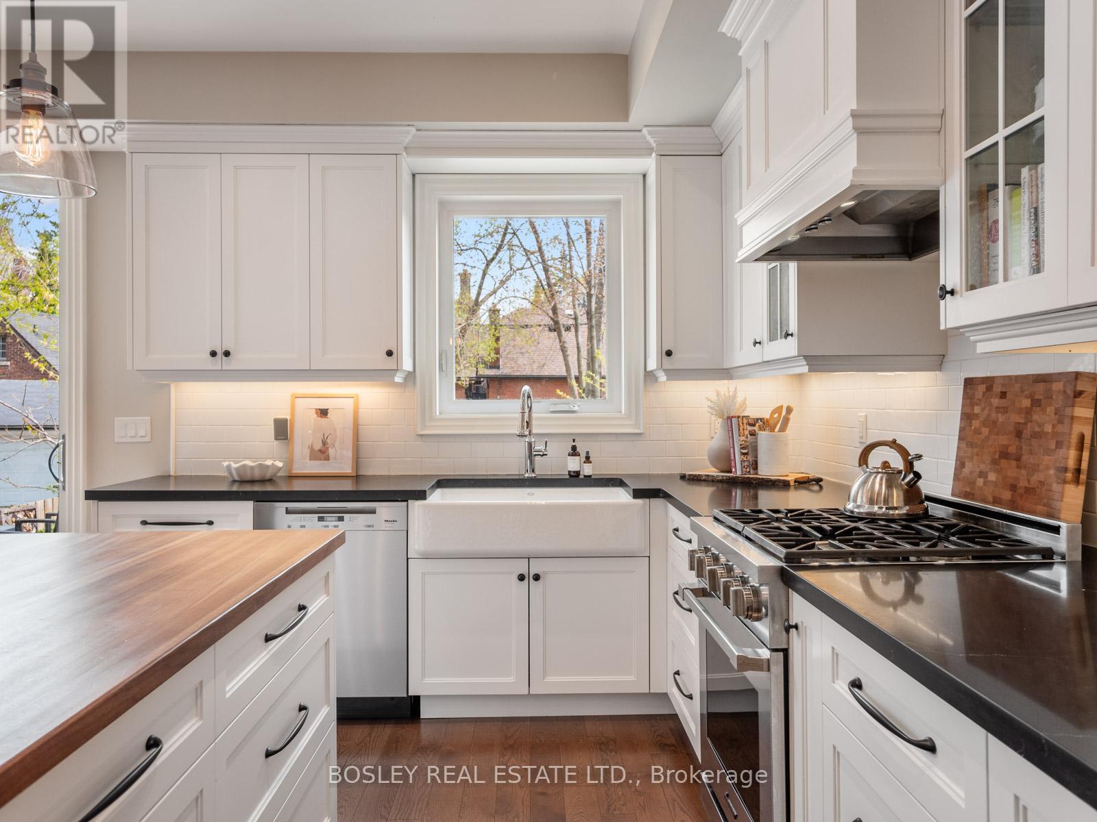 37 Havelock Street, Toronto, Ontario  M6H 3B3 - Photo 17 - C13078342