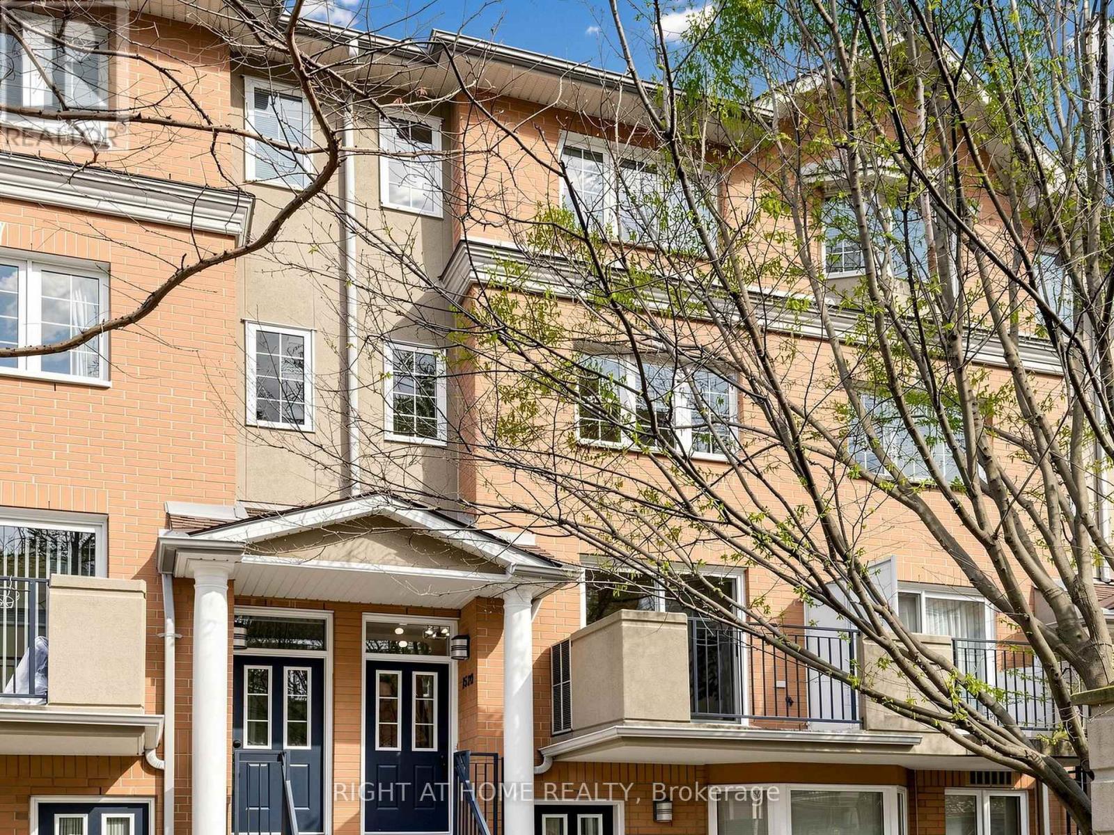 1520 - 28 Sommerset Way, Toronto, Ontario  M2N 6W7 - Photo 2 - C13078388