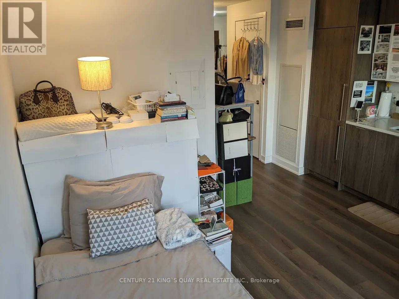 1803 - 38 Iannuzzi Street, Toronto, Ontario  M5V 0S2 - Photo 4 - C13078408