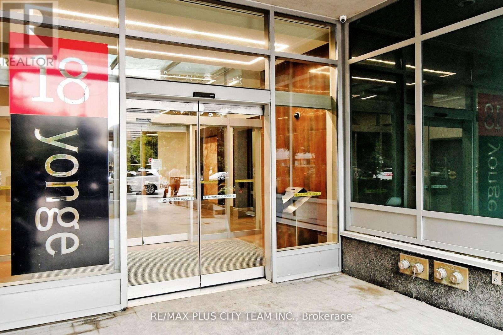 2013 - 18 Yonge Street, Toronto, Ontario  M5E 1Z8 - Photo 35 - C13078454