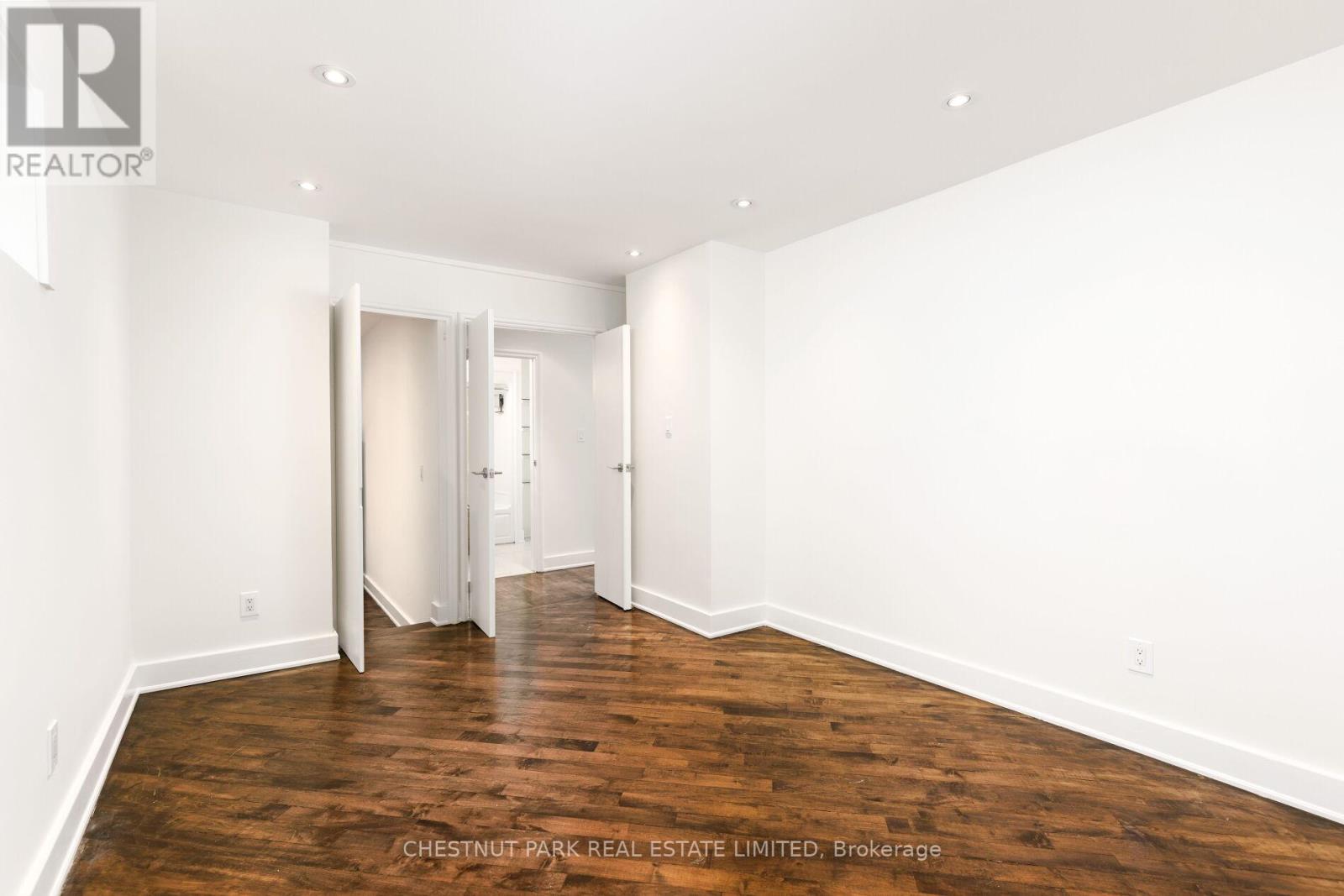 Main Fl - 734 Huron Street, Toronto, Ontario  M4V 2W3 - Photo 24 - C13078478