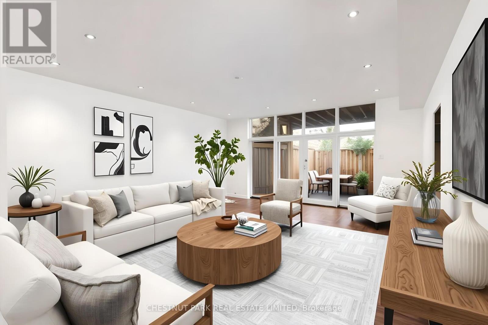 Main Fl - 734 Huron Street, Toronto, Ontario  M4V 2W3 - Photo 4 - C13078478