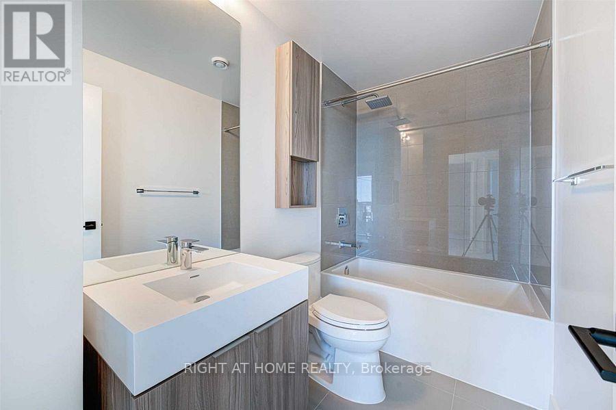 910 - 60 Tannery Road, Toronto, Ontario  M5A 0S8 - Photo 11 - C13078614