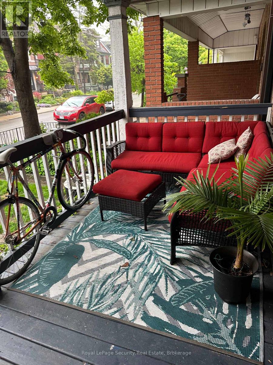 2nd & 3rd Floor - 380 Crawford Street, Toronto, Ontario  M6J 2V9 - Photo 2 - C13078702