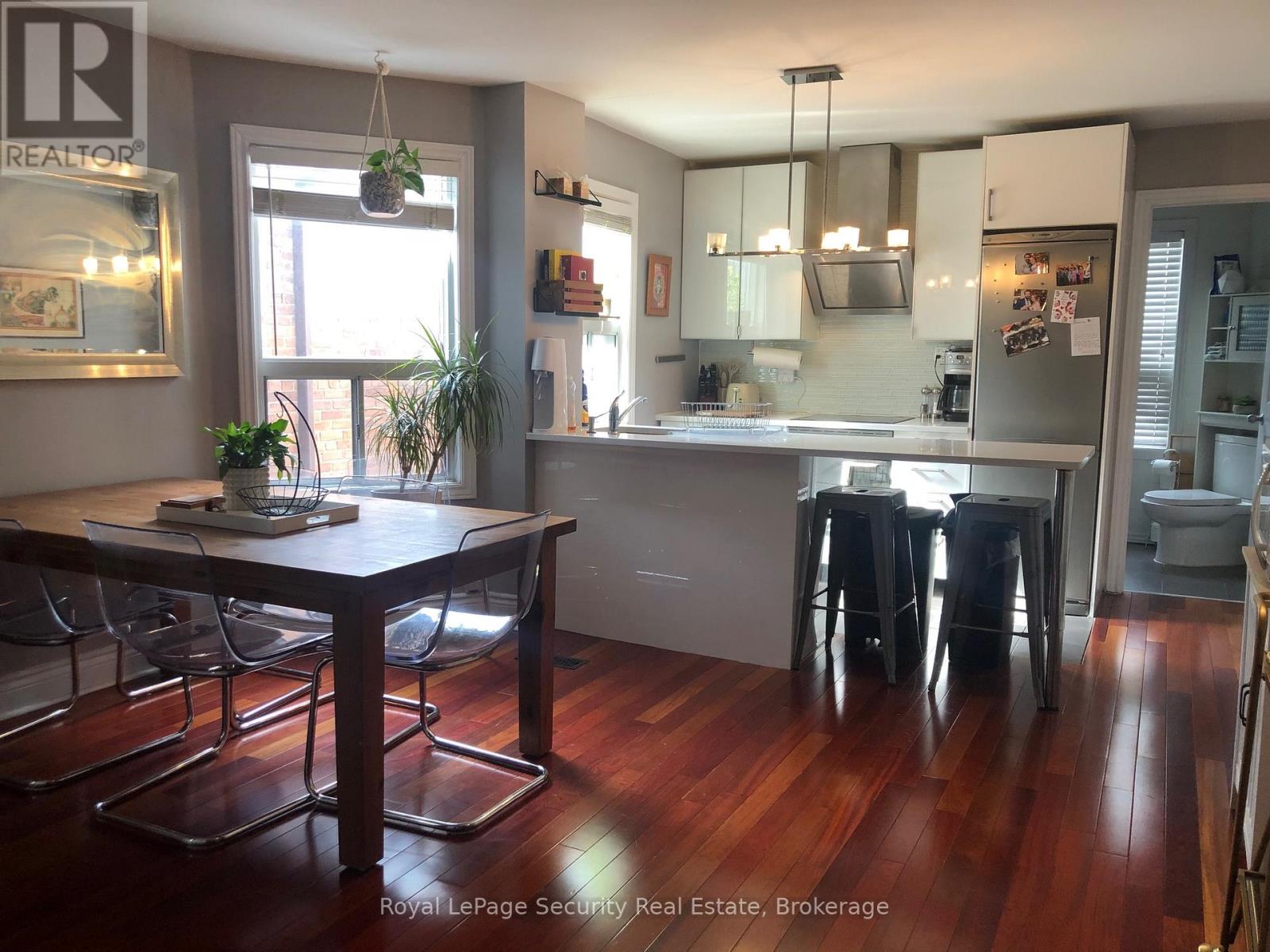2nd & 3rd Floor - 380 Crawford Street, Toronto, Ontario  M6J 2V9 - Photo 5 - C13078702
