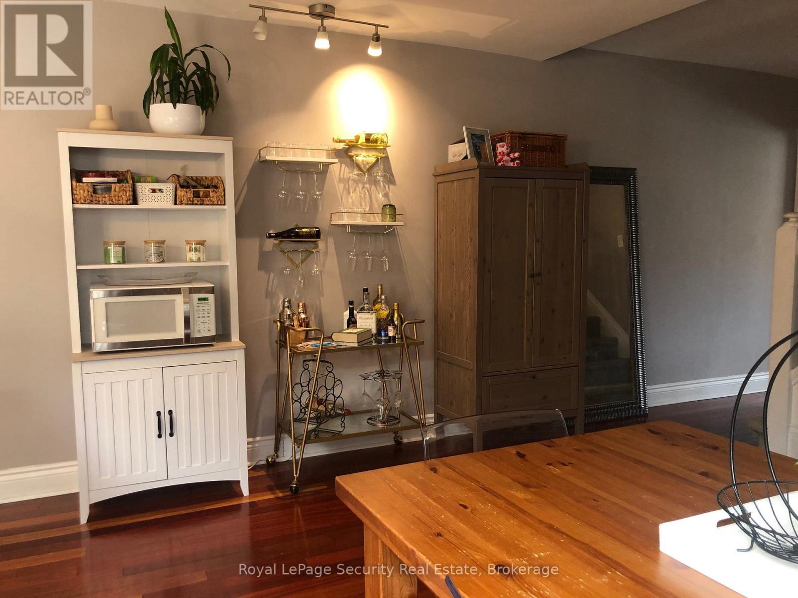 2nd & 3rd Floor - 380 Crawford Street, Toronto, Ontario  M6J 2V9 - Photo 9 - C13078702