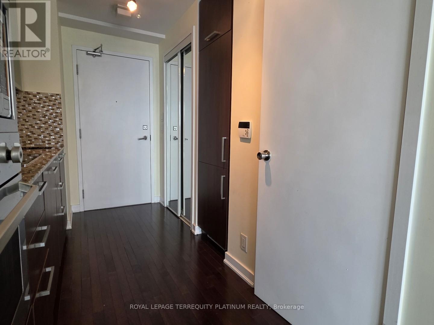 5302 - 14 York Street, Toronto, Ontario  M5J 0B1 - Photo 6 - C13077892