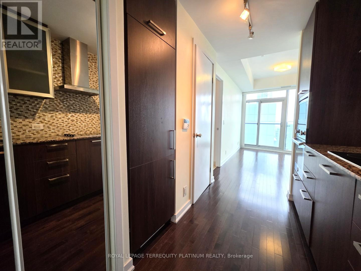 5302 - 14 York Street, Toronto, Ontario  M5J 0B1 - Photo 9 - C13077892