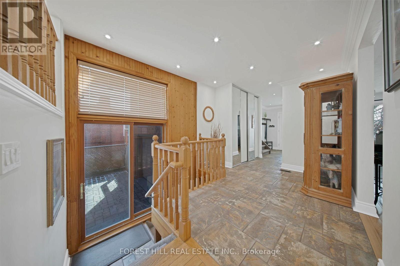 34 Edge Park Avenue, Toronto, Ontario  M1L 2E6 - Photo 11 - E13078330