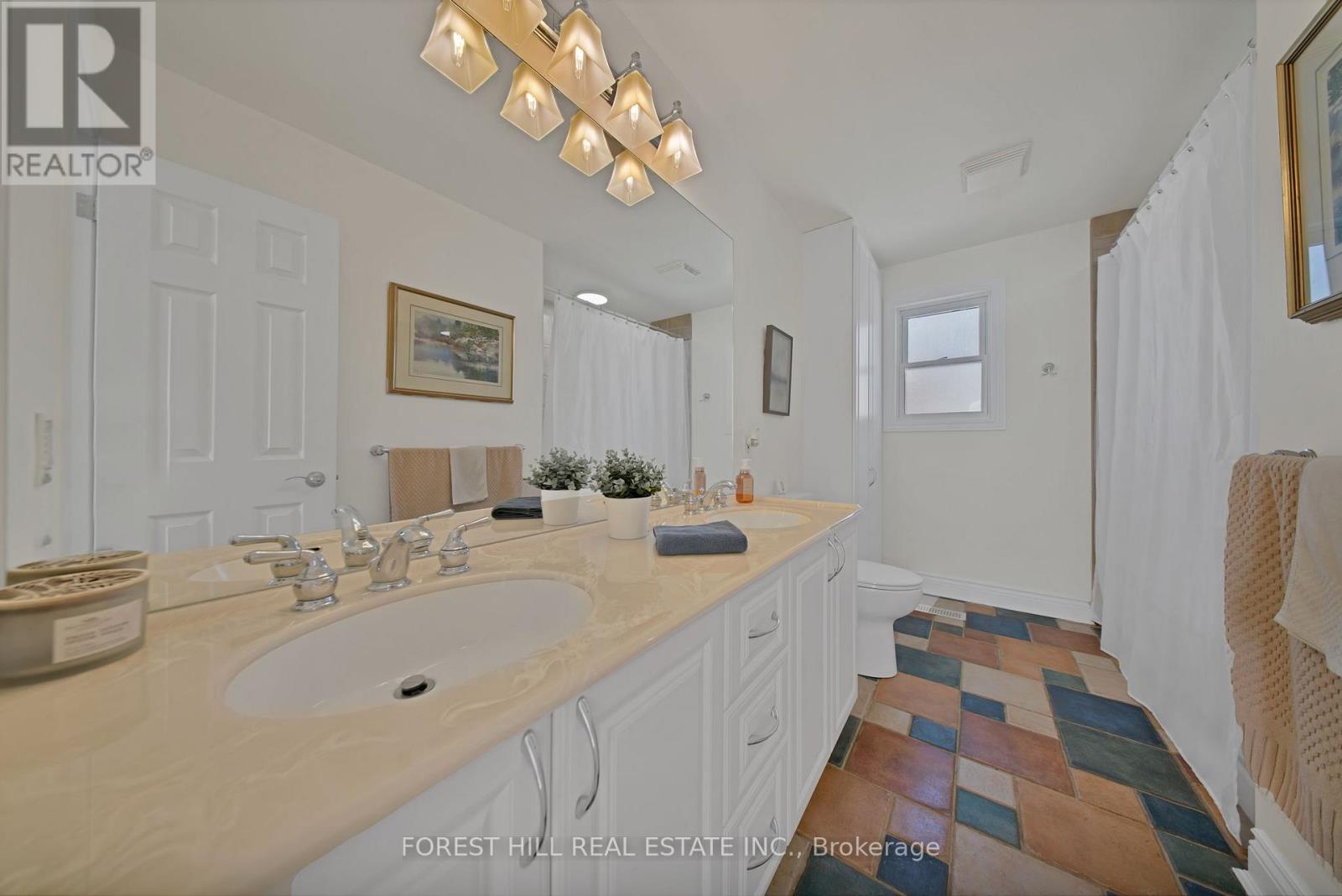 34 Edge Park Avenue, Toronto, Ontario  M1L 2E6 - Photo 38 - E13078330