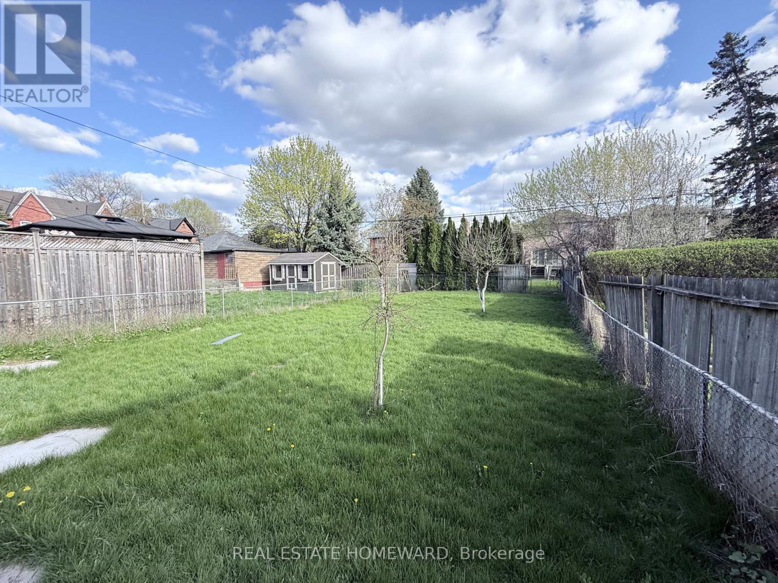63 O'connor Drive, Toronto, Ontario  M4K 2K3 - Photo 19 - E13078622