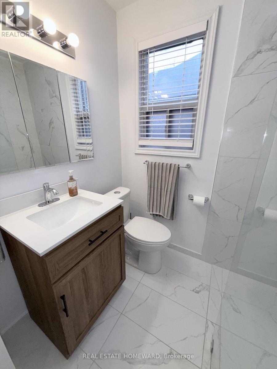 63 O'connor Drive, Toronto, Ontario  M4K 2K3 - Photo 8 - E13078622