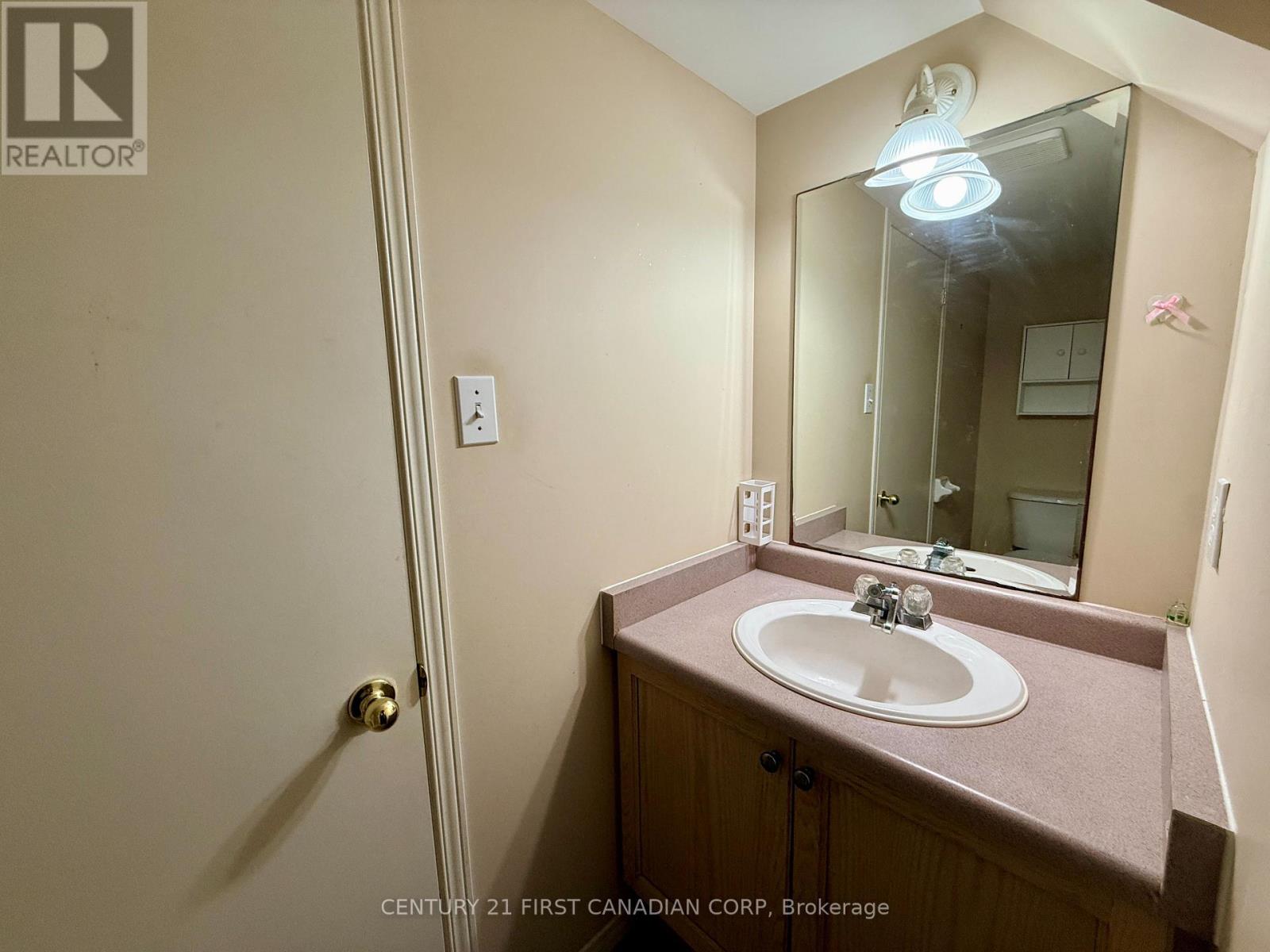740 Redoak Avenue, London North, Ontario  N6H 5R8 - Photo 19 - X13074084