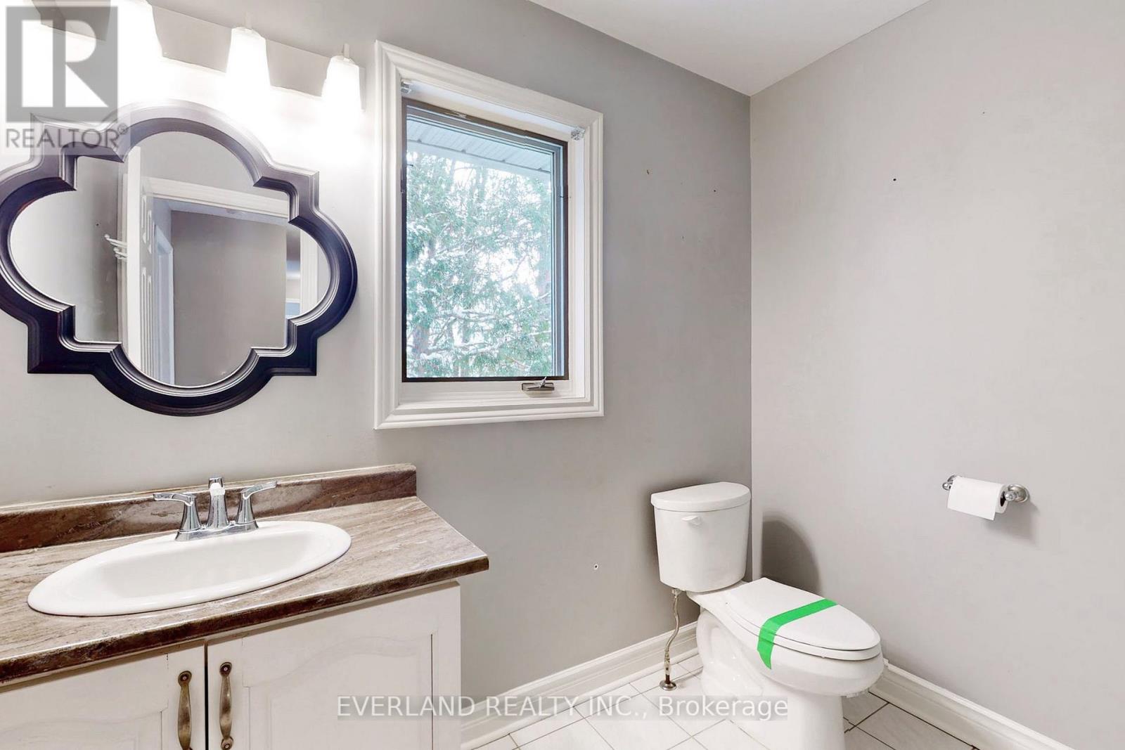 173 Thompson Drive, East Gwillimbury, Ontario  L9N 1E2 - Photo 15 - N13078326