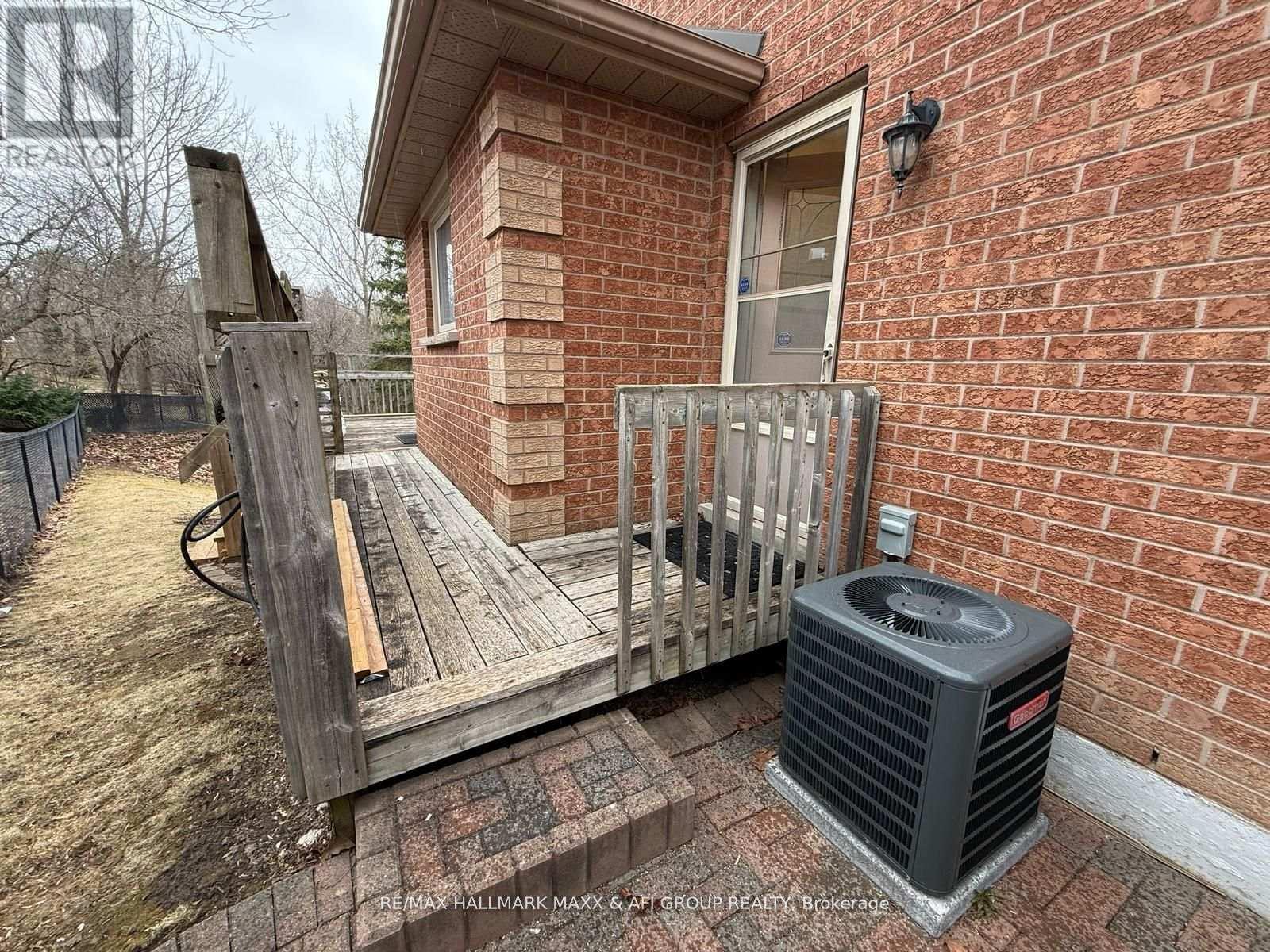 Basement - 34 Cypress Court, Aurora, Ontario  L4G 6S8 - Photo 3 - N13078474