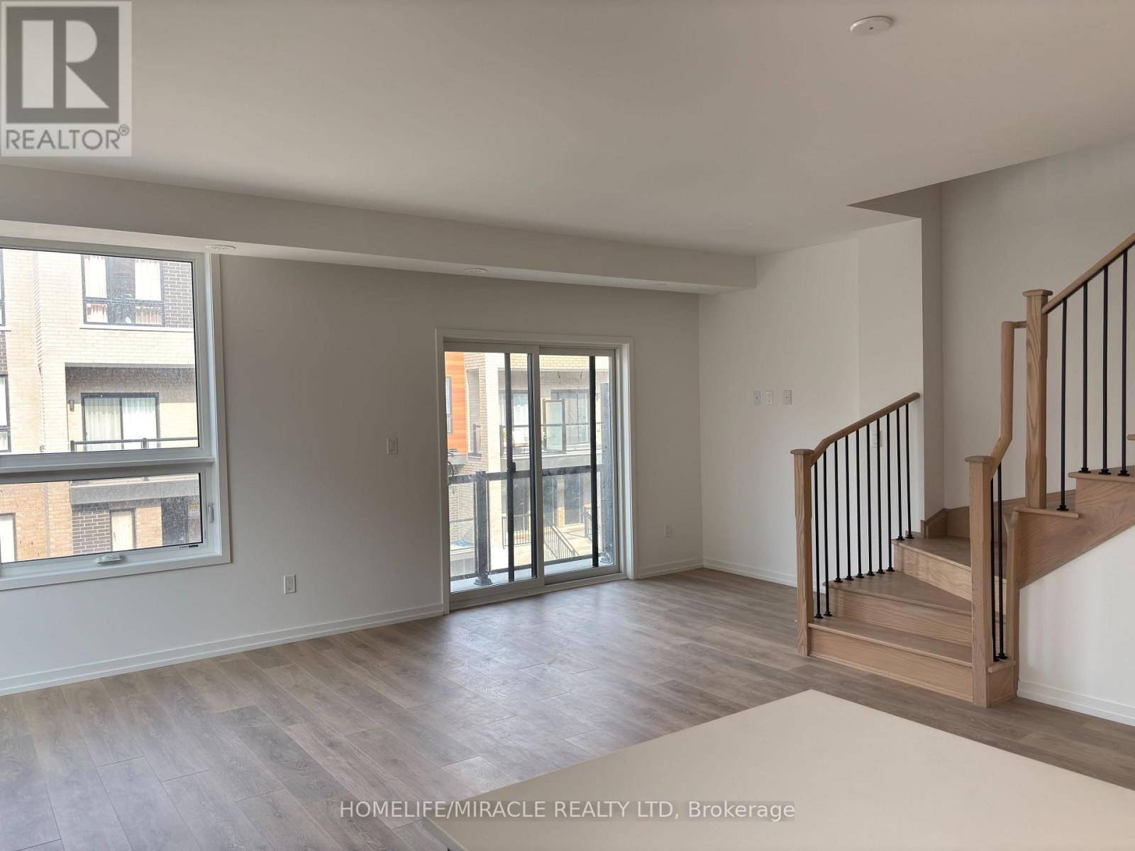 26 - 17 Lytham Green Circle, Newmarket, Ontario  L3Y 0H4 - Photo 12 - N13078552