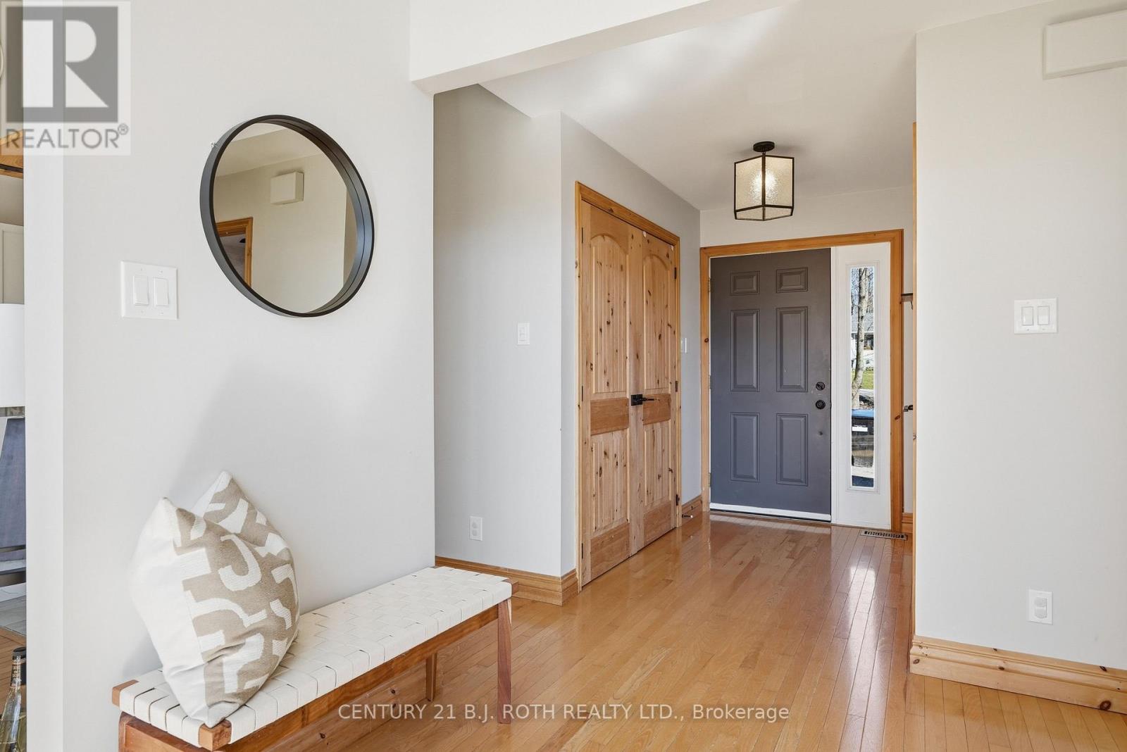 46 Slalom Drive, Oro-Medonte (Moonstone), Ontario  L0K 1N0 - Photo 4 - S13078448