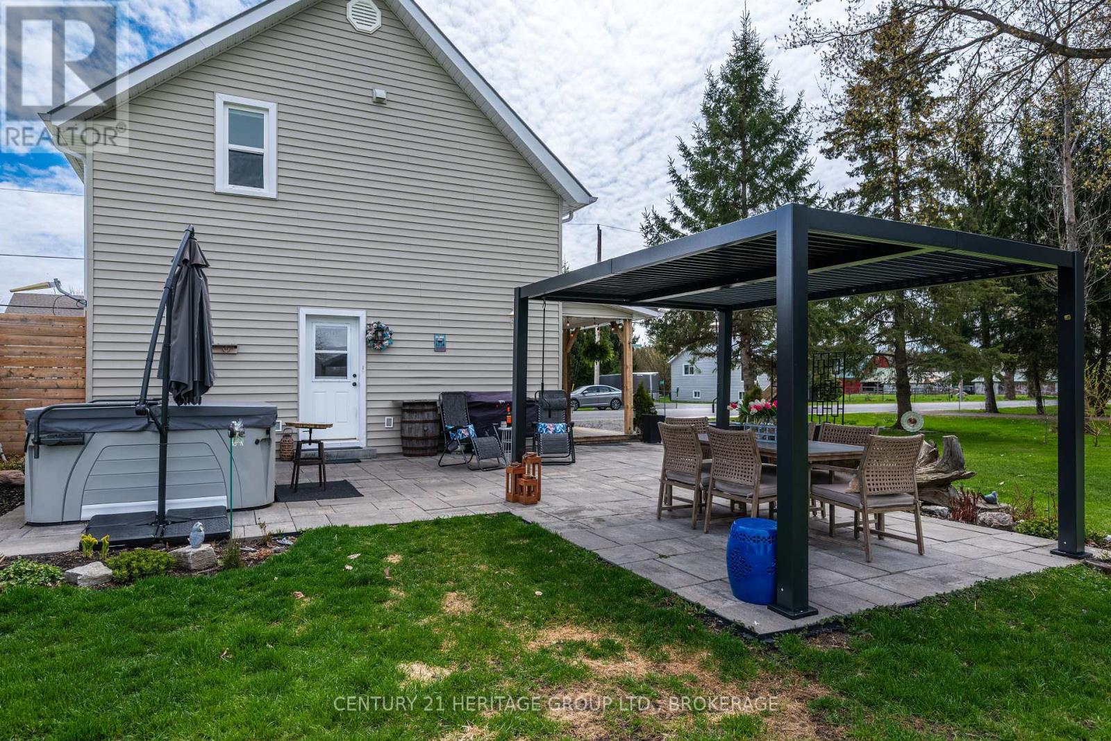 269 Simmons Road, Loyalist, Ontario  K0H 2H0 - Photo 4 - X13078480