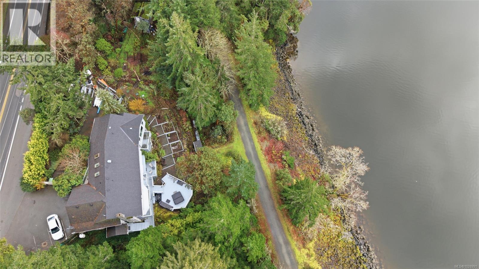 5301 Sooke Rd, Sooke, British Columbia  V9Z 0E8 - Photo 1 - 1028991
