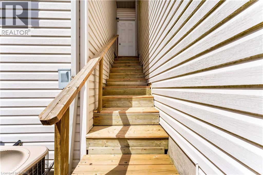 550 Dansbury Drive, Waterloo, Ontario  N2K 4E2 - Photo 41 - 40824123