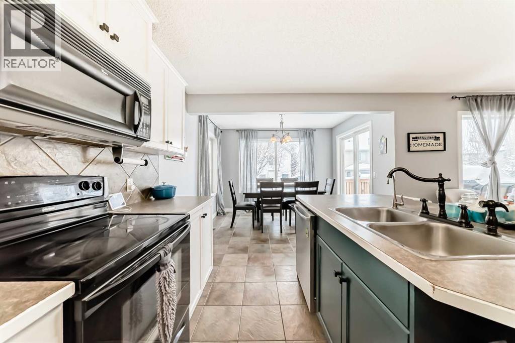 368 Cranfield Gardens Se, Calgary, Alberta  T3M 1H8 - Photo 6 - A2304971