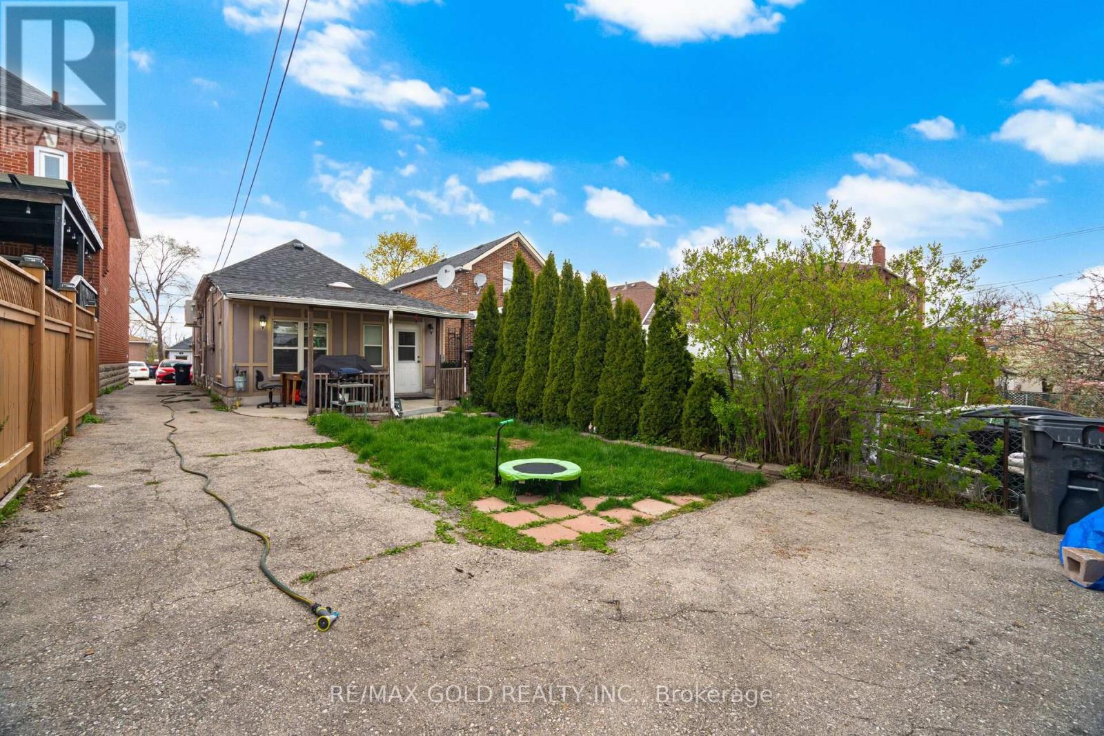 27 Aileen Avenue, Toronto, Ontario  M6M 1E5 - Photo 18 - W13078316