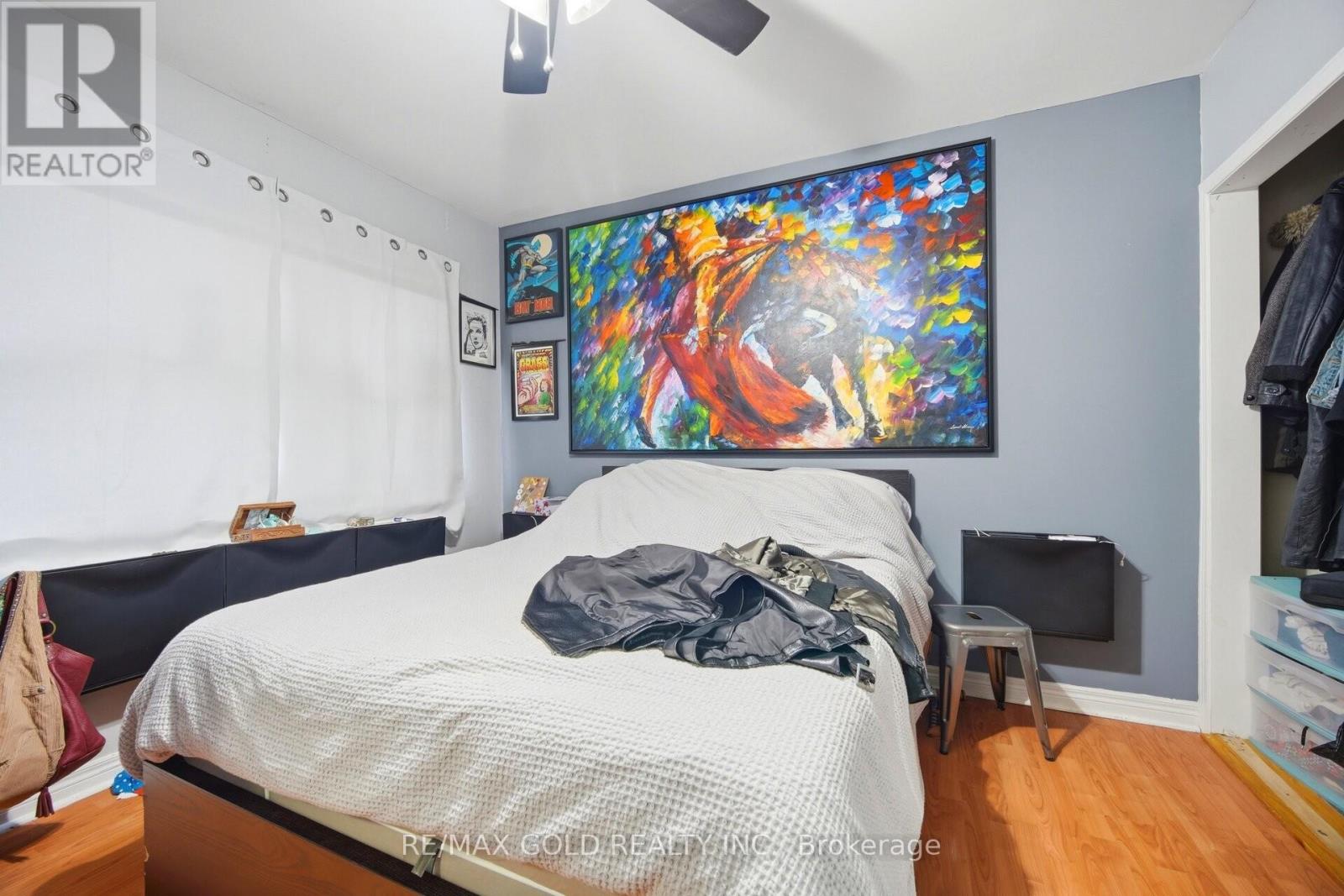 27 Aileen Avenue, Toronto, Ontario  M6M 1E5 - Photo 9 - W13078316