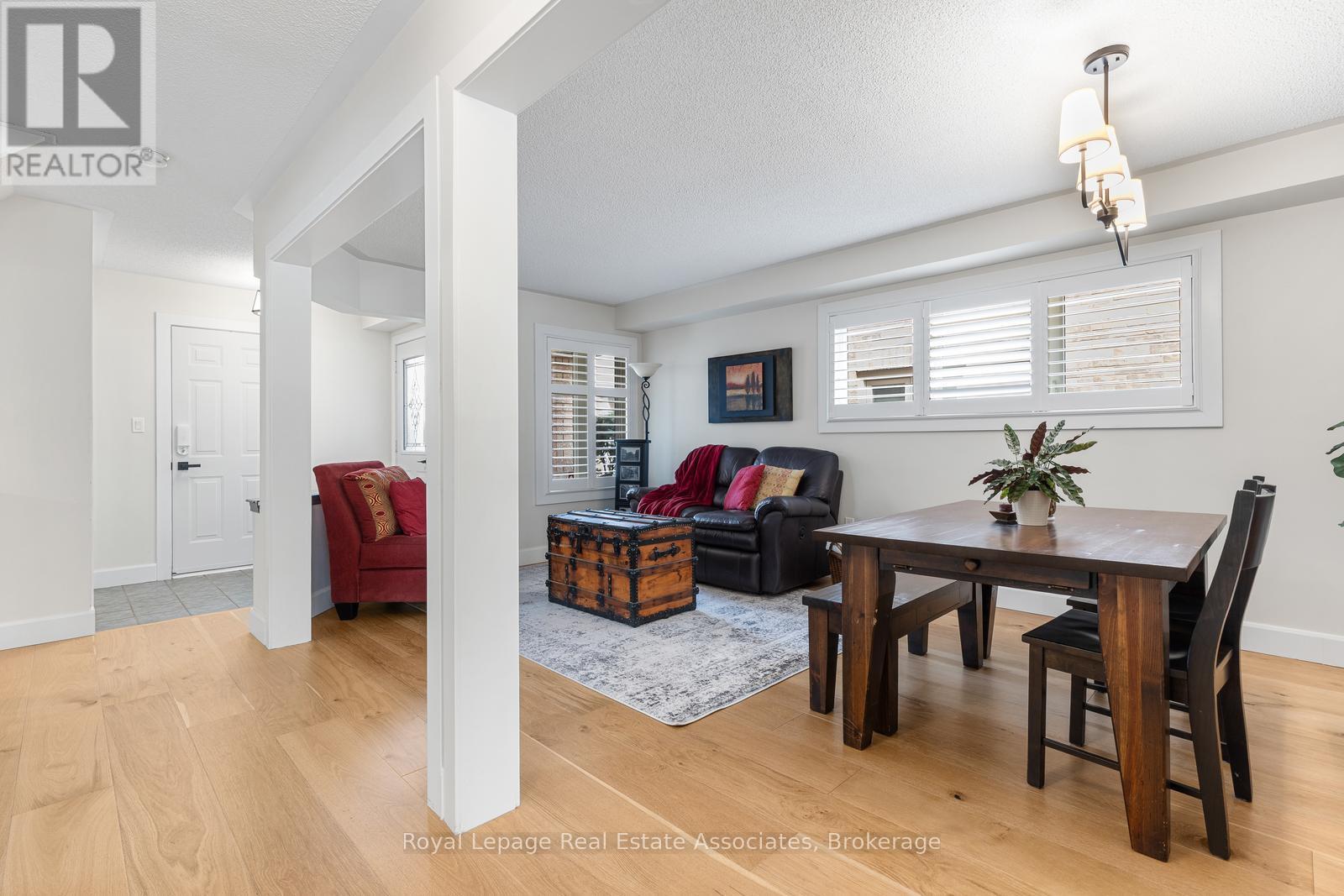 1818 Bridlington Court, Mississauga, Ontario  L5N 7L1 - Photo 17 - W13078322