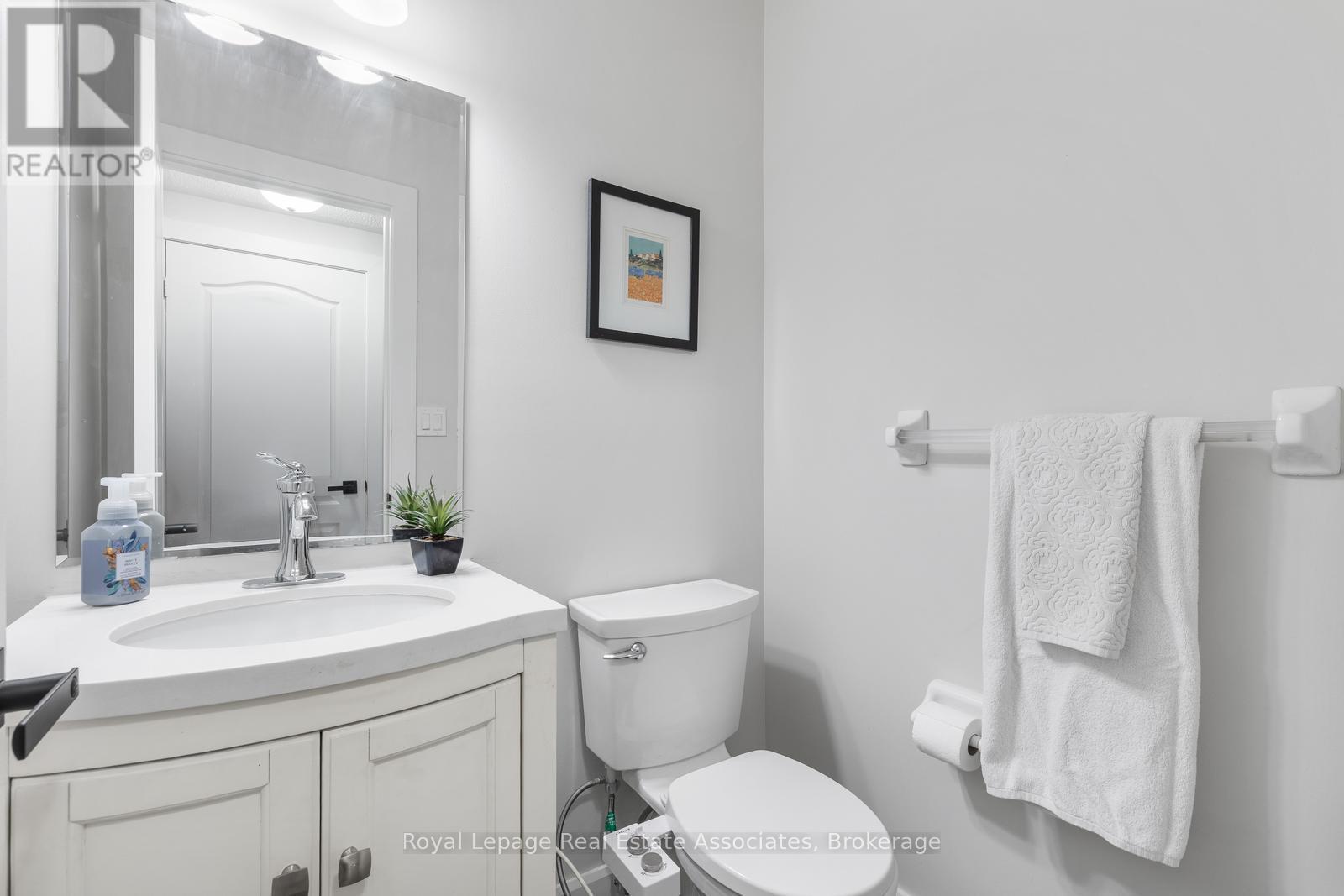 1818 Bridlington Court, Mississauga, Ontario  L5N 7L1 - Photo 20 - W13078322