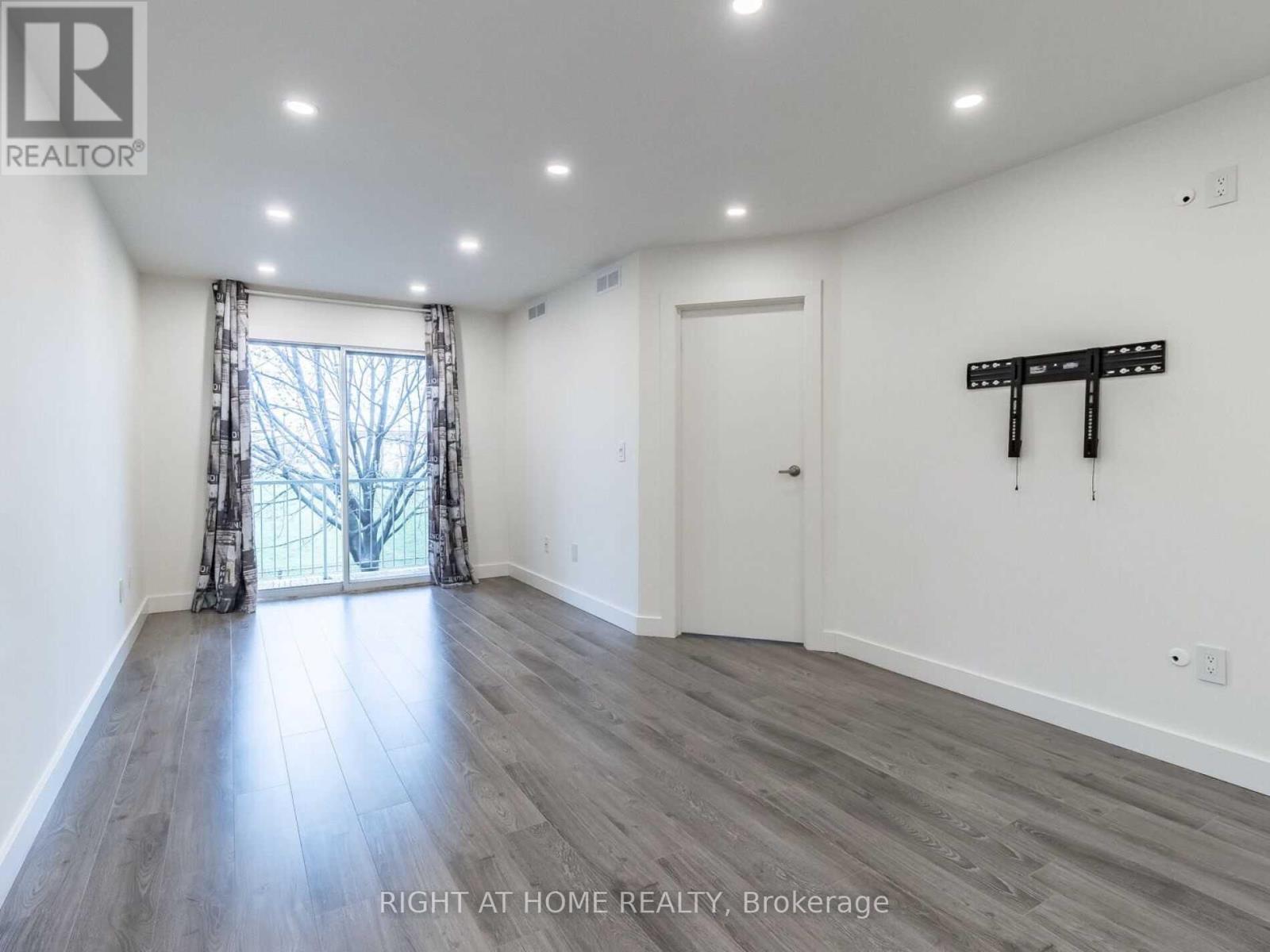 215 - 101 Bristol Road E, Mississauga, Ontario  L4Z 3P4 - Photo 14 - W13078324