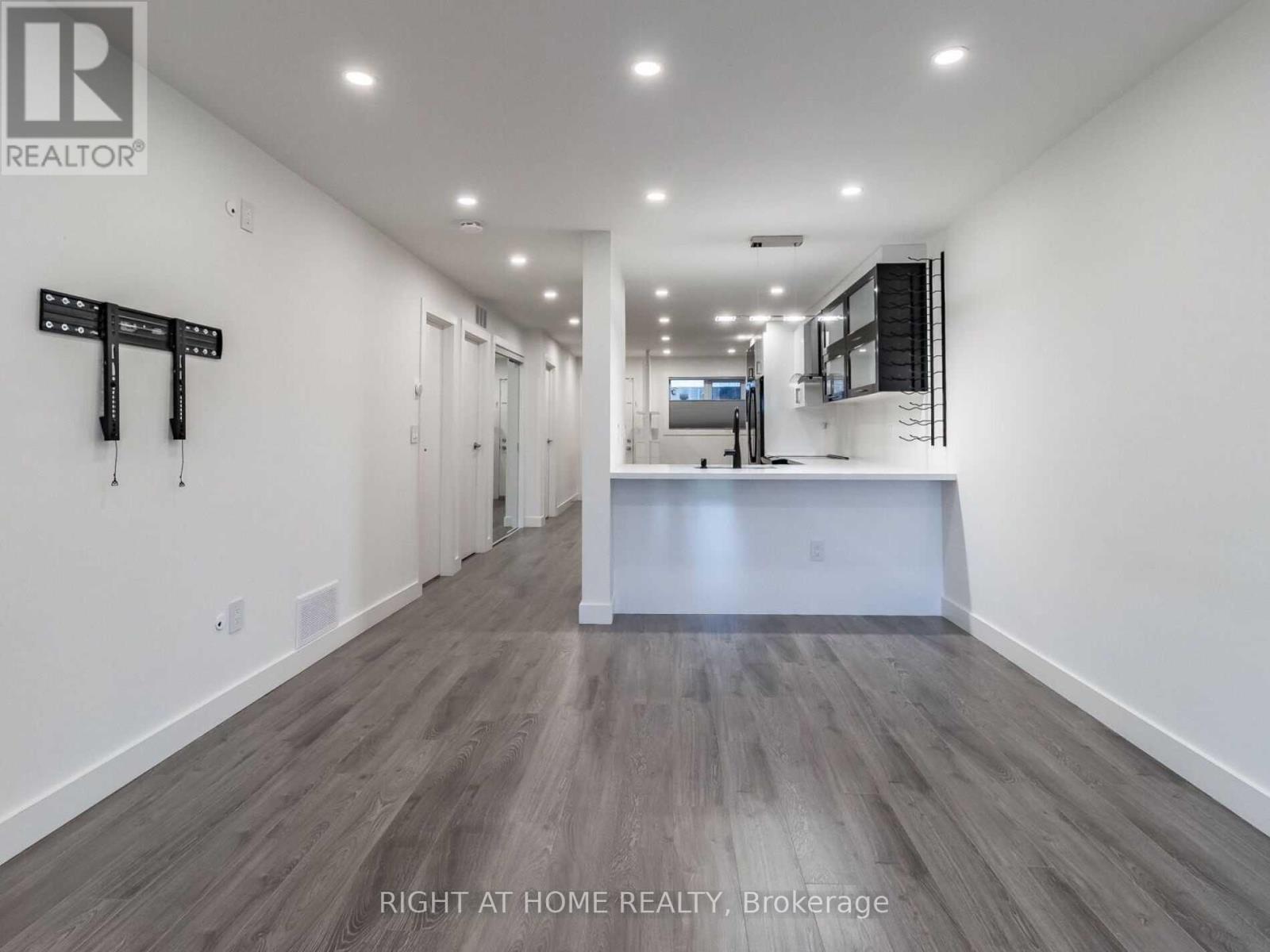 215 - 101 Bristol Road E, Mississauga, Ontario  L4Z 3P4 - Photo 16 - W13078324