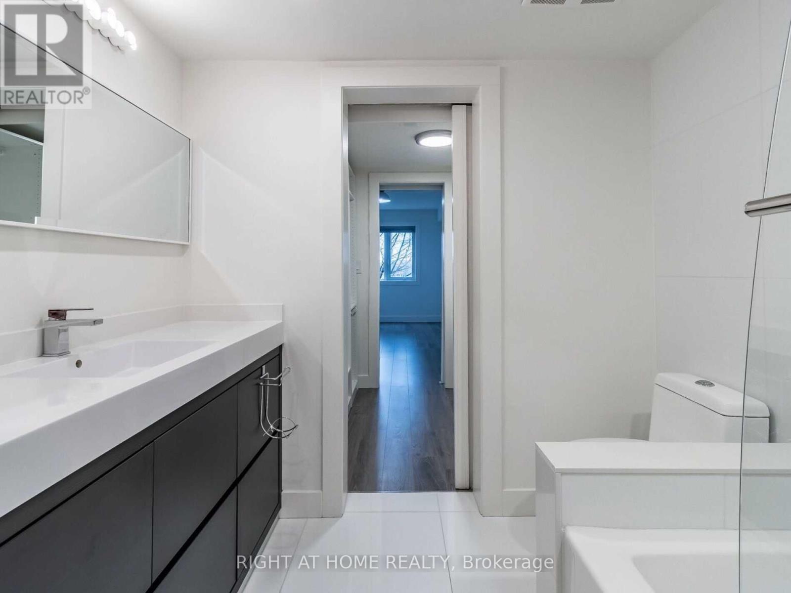 215 - 101 Bristol Road E, Mississauga, Ontario  L4Z 3P4 - Photo 26 - W13078324