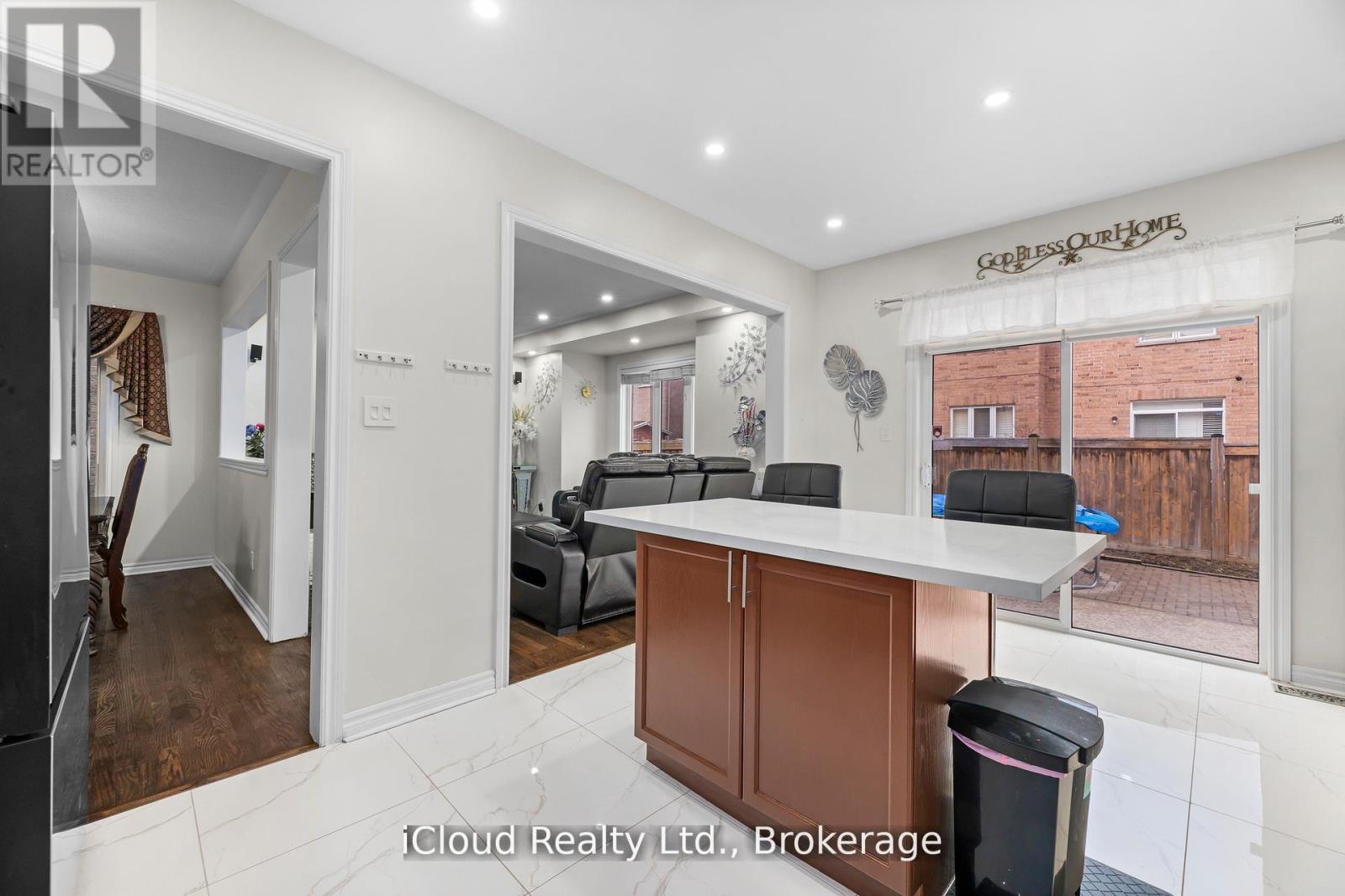 75 Iron Block Drive, Brampton, Ontario  L7A 0J1 - Photo 18 - W13078392