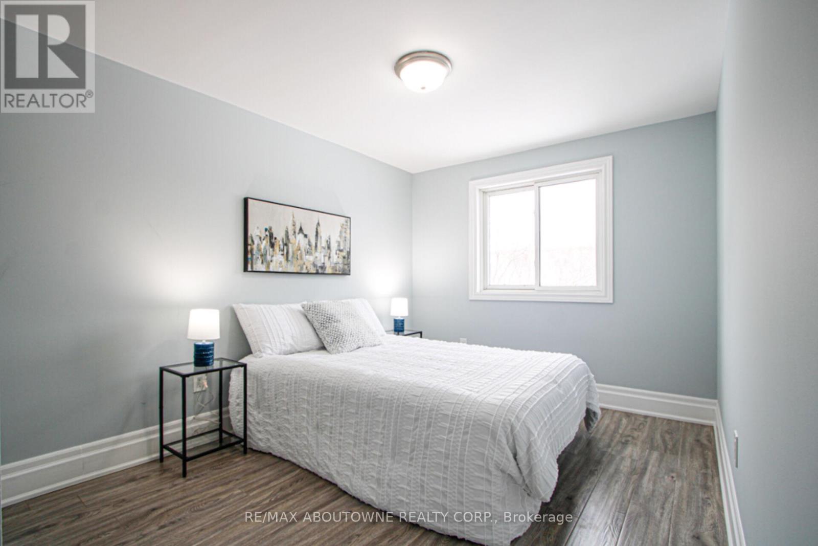 41 - 1532 Lancaster Drive, Oakville, Ontario  L6H 2Z3 - Photo 26 - W13078420