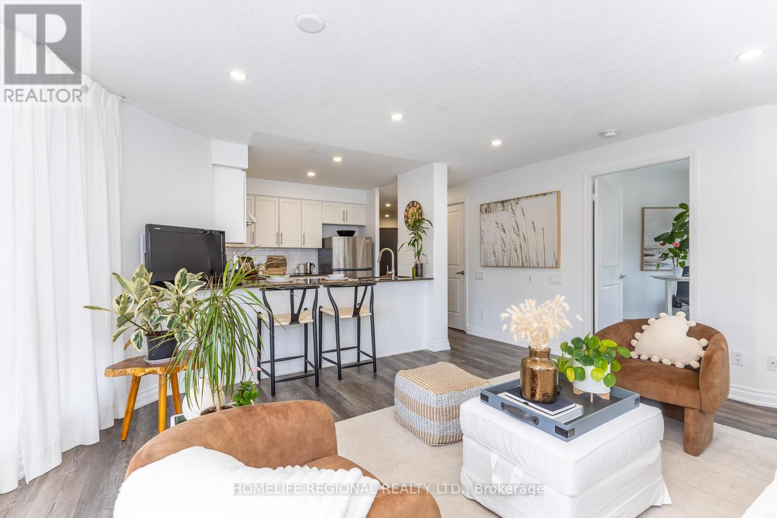 204 - 15 Windermere Avenue, Toronto, Ontario  M6S 5A2 - Photo 16 - W13078424