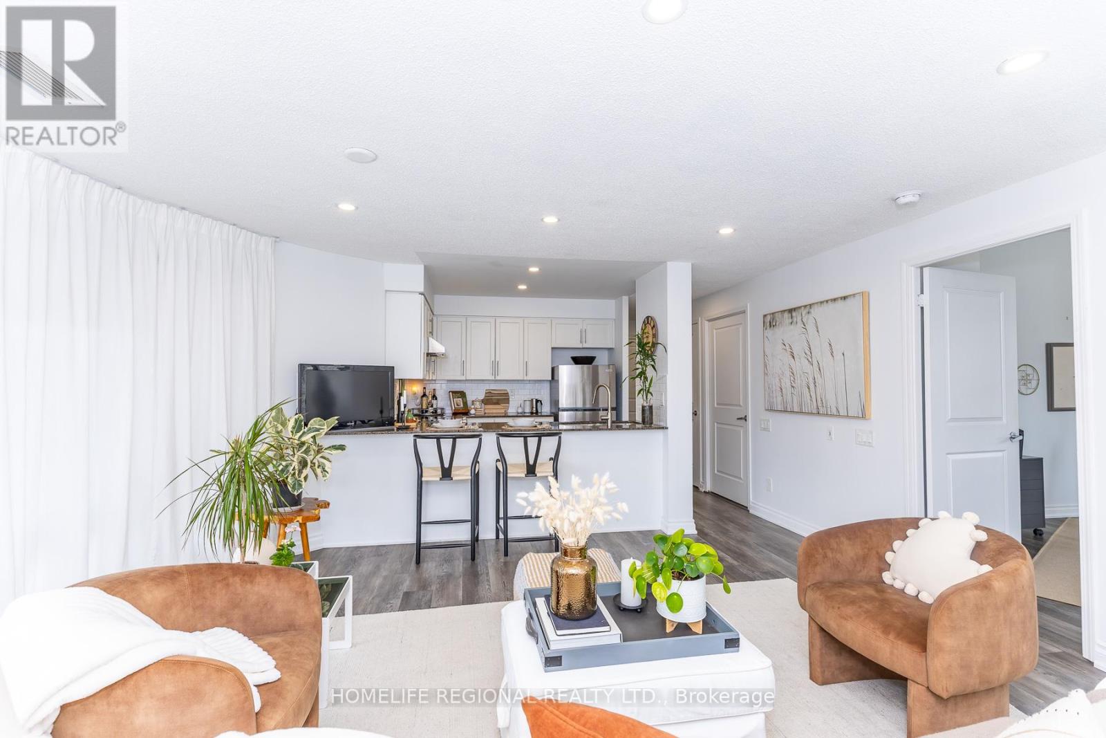 204 - 15 Windermere Avenue, Toronto, Ontario  M6S 5A2 - Photo 19 - W13078424