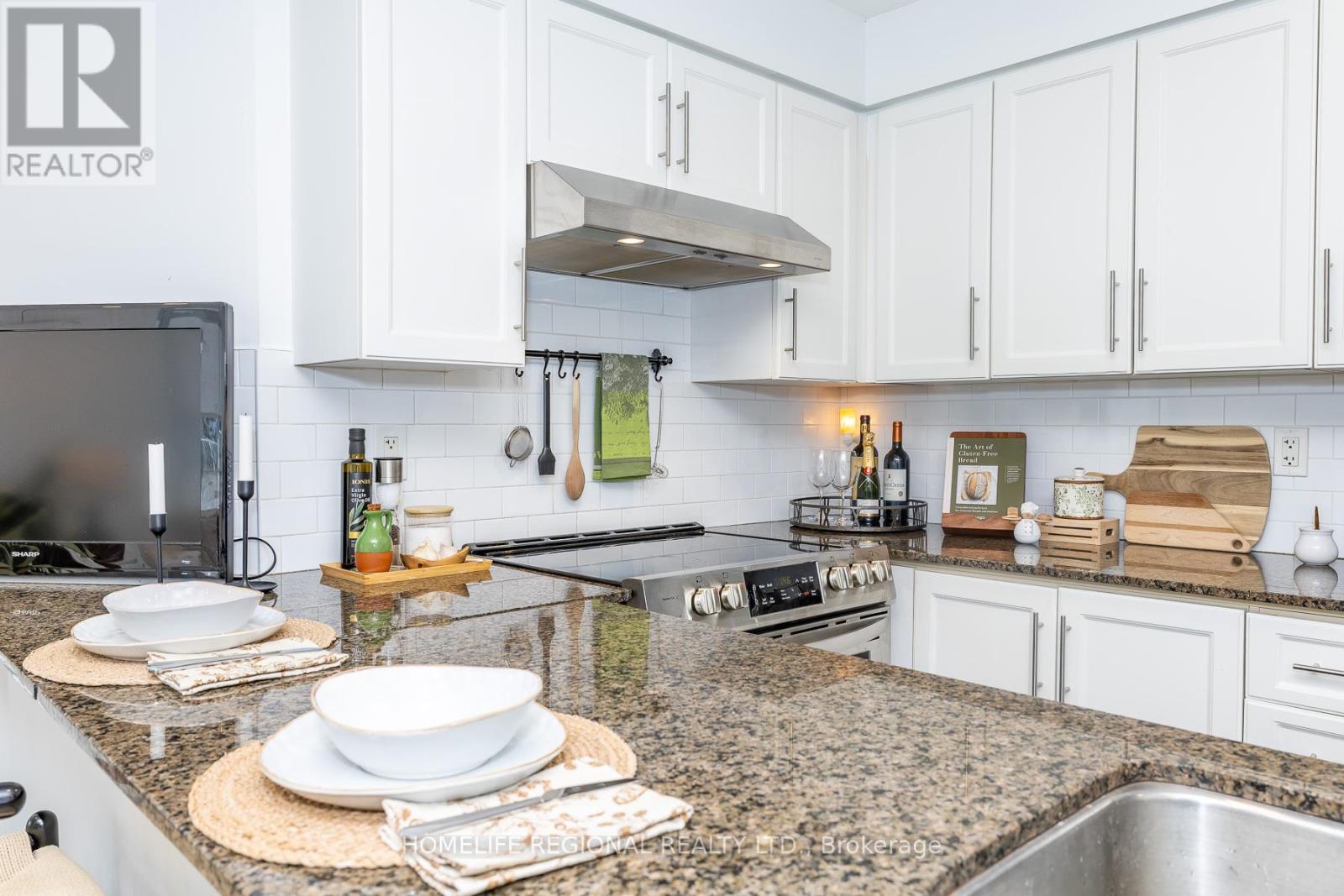 204 - 15 Windermere Avenue, Toronto, Ontario  M6S 5A2 - Photo 25 - W13078424